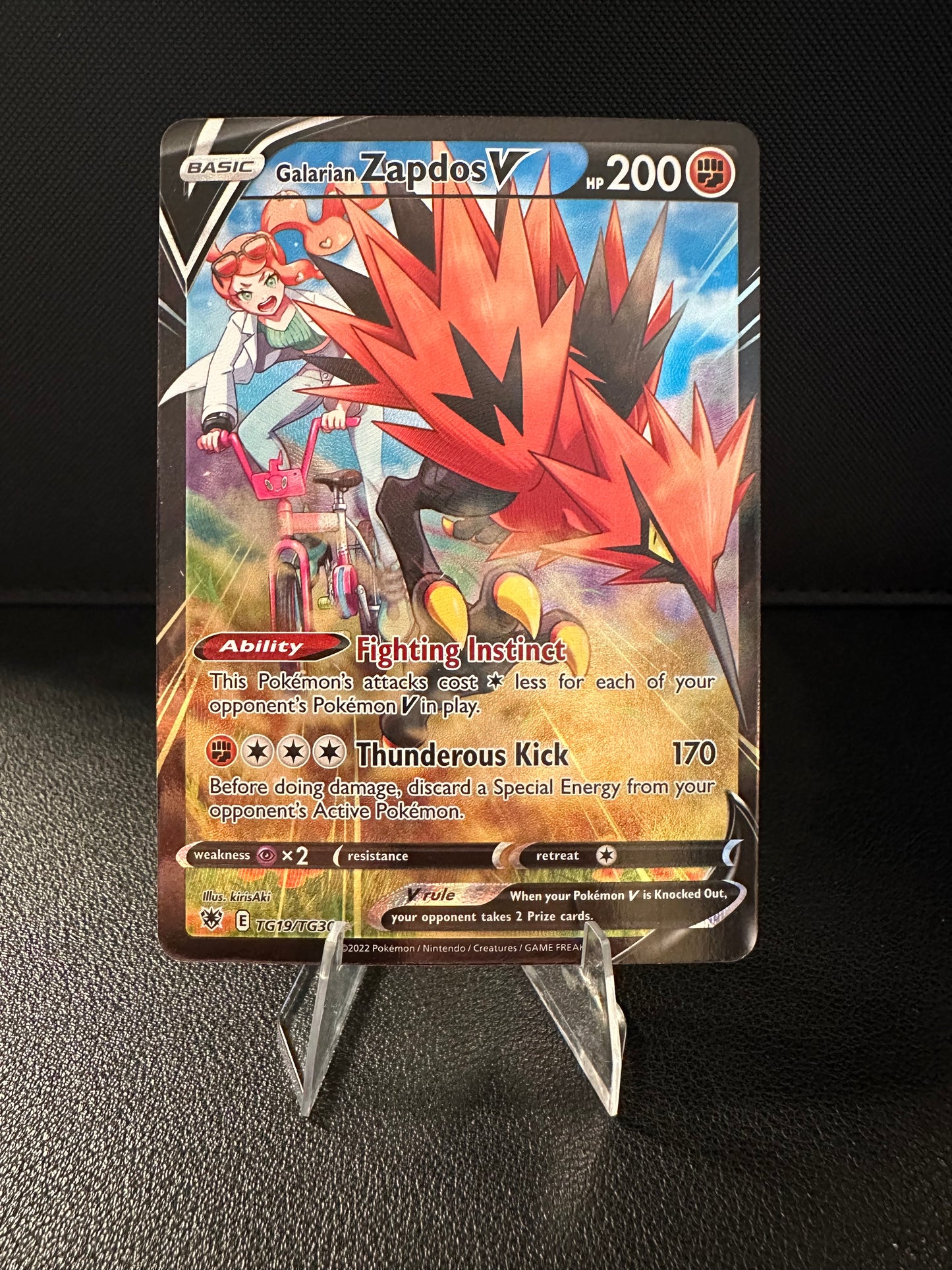 Galarian Zapdos V - TG19/TG30
