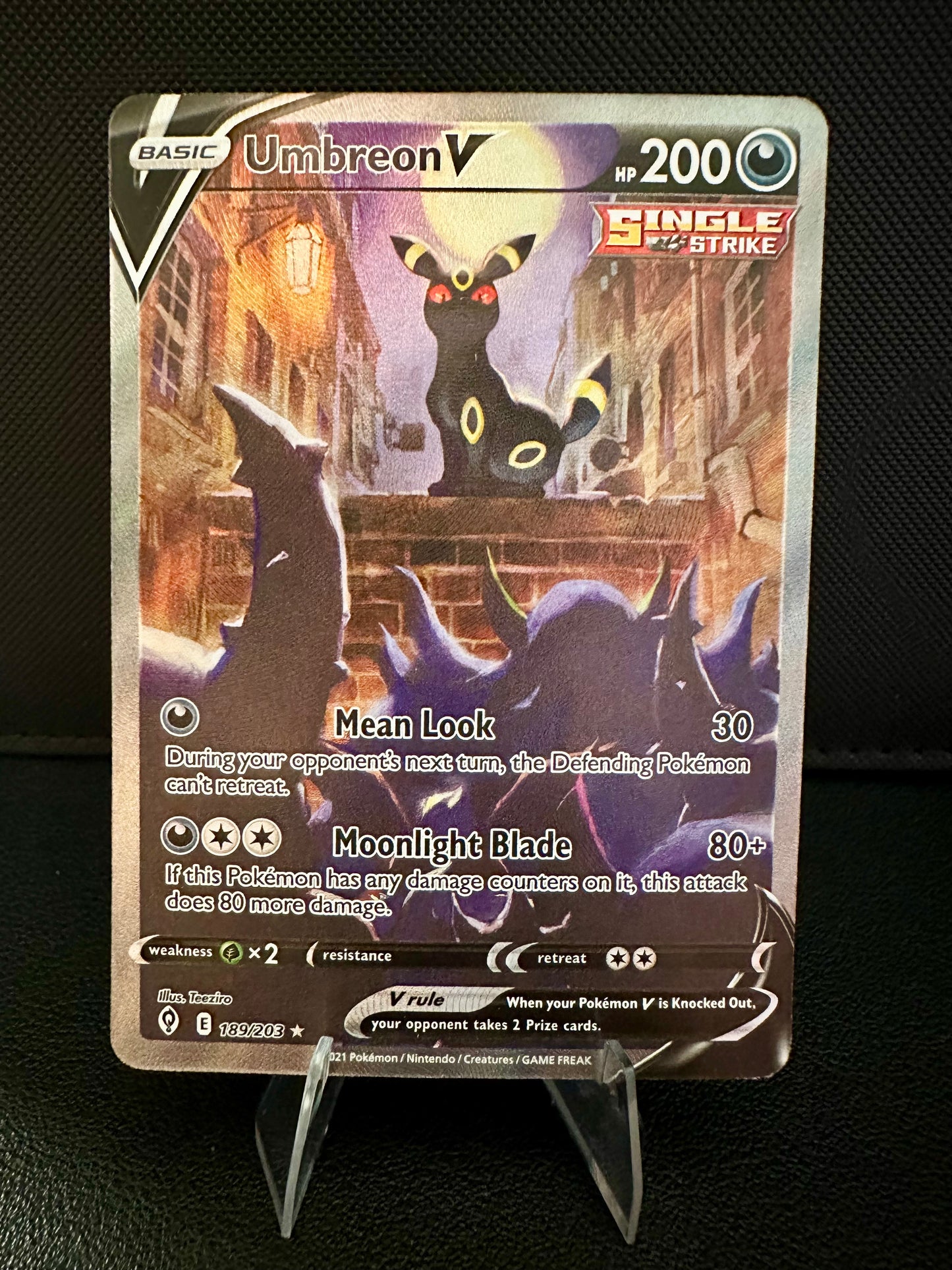 Umbreon V - 189/203