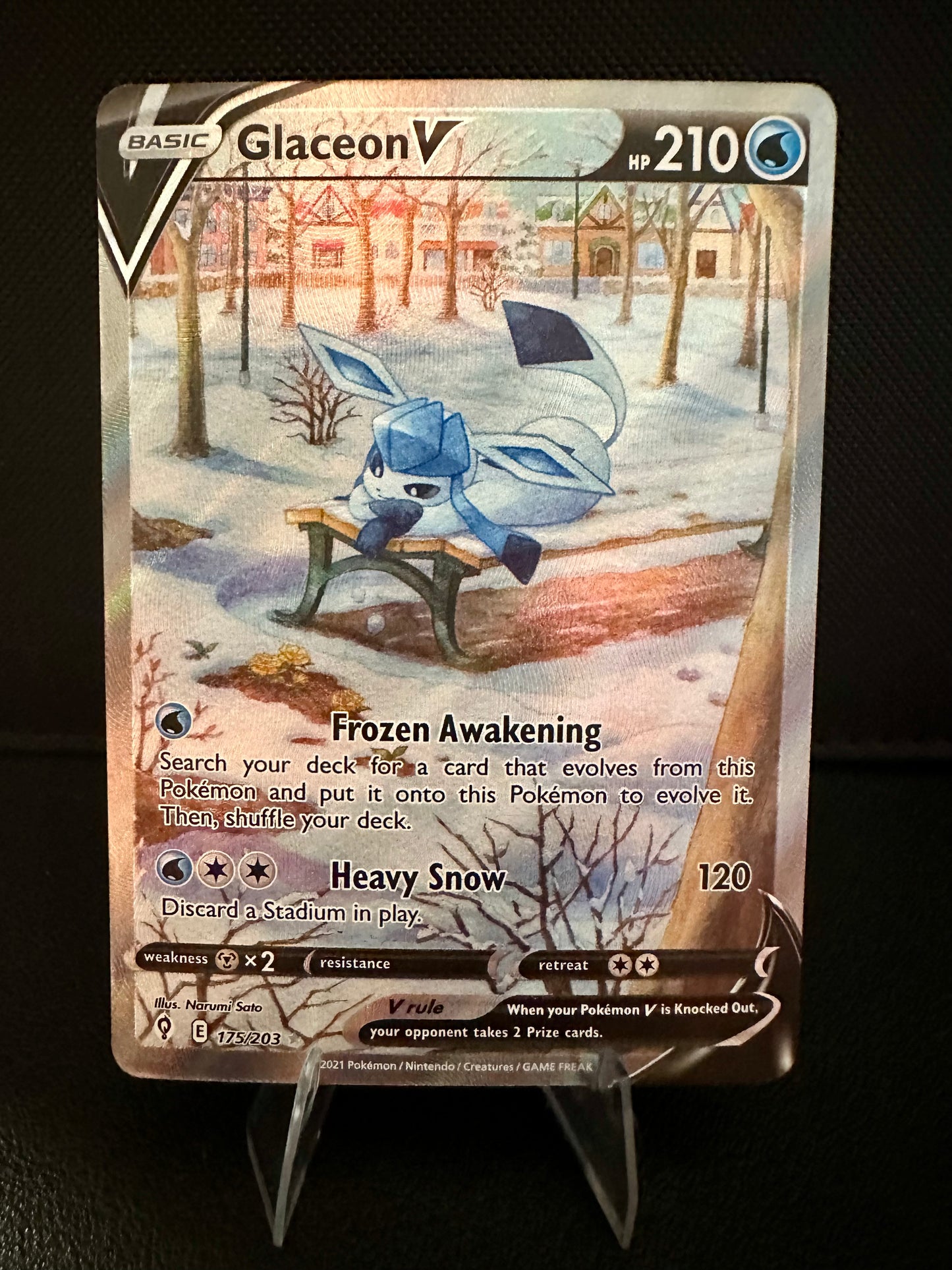 Glaceon V - 175/203