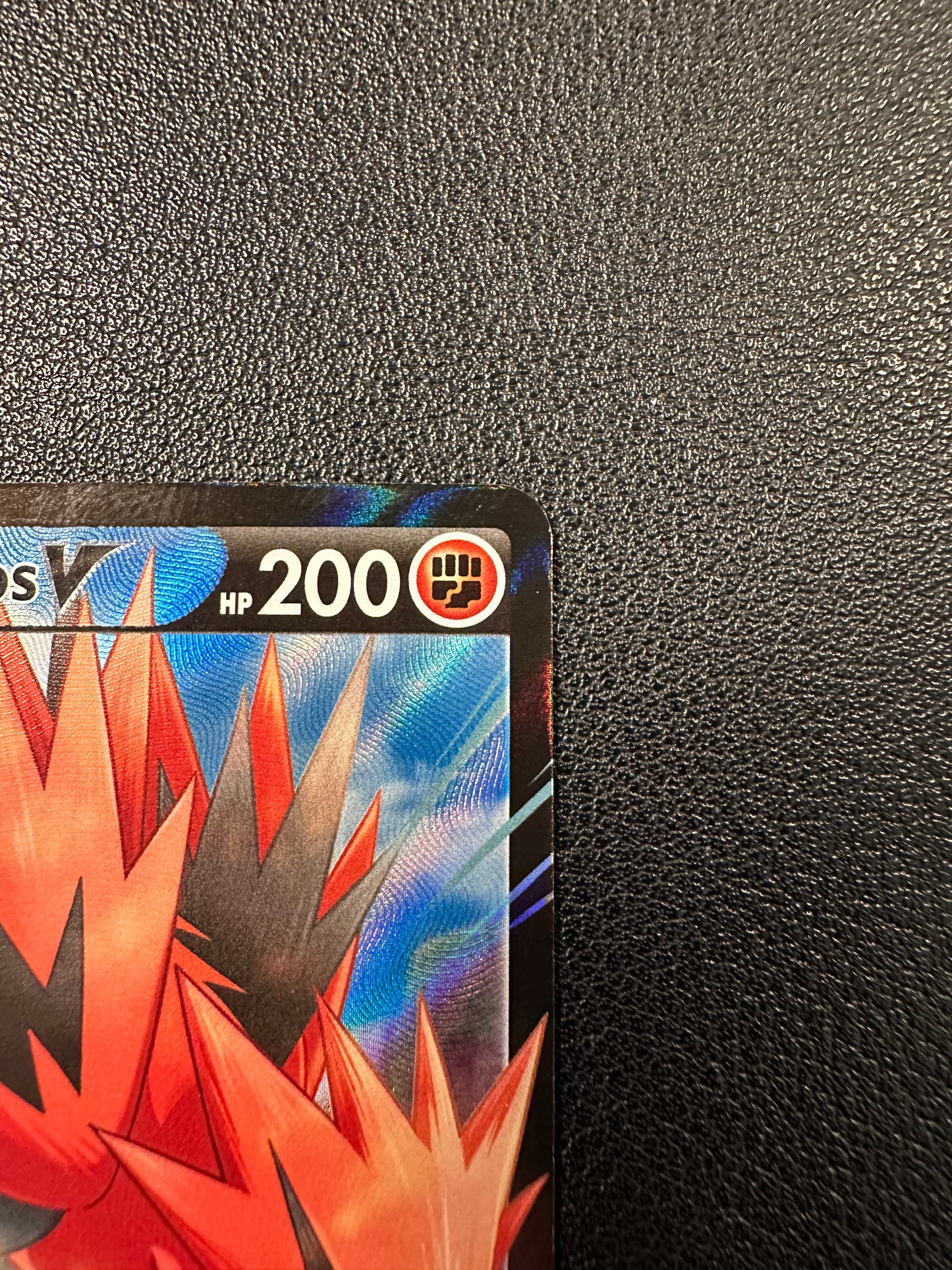 Galarian Zapdos V - TG19/TG30