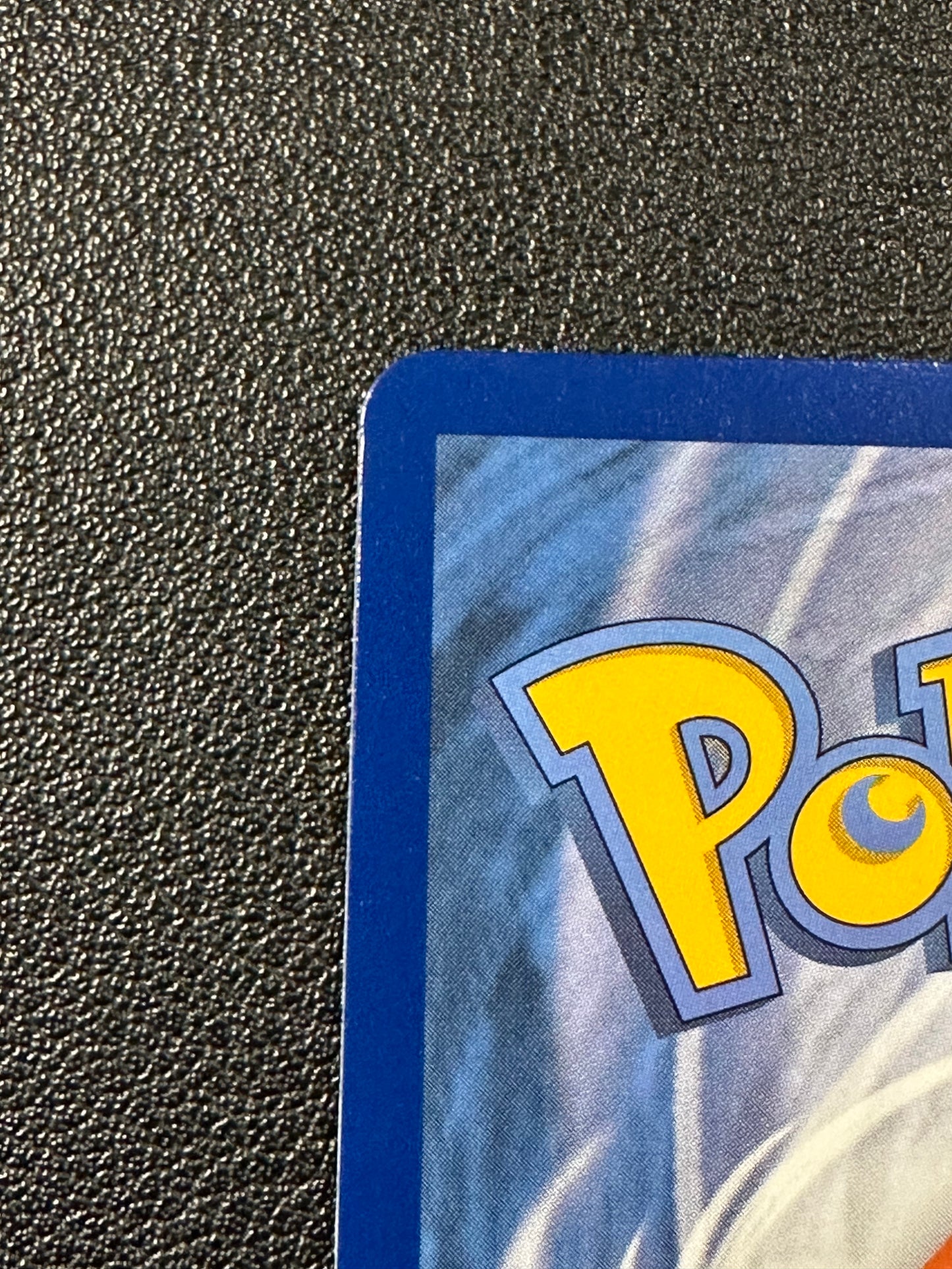 Galarian Zapdos V - TG19/TG30