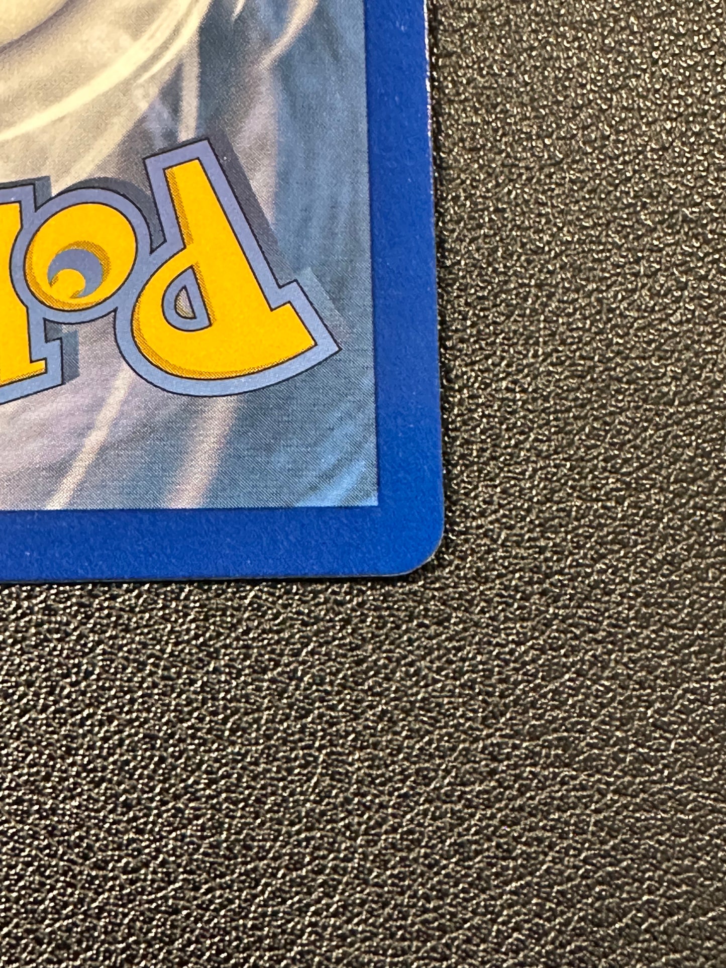 Galarian Zapdos V - TG19/TG30